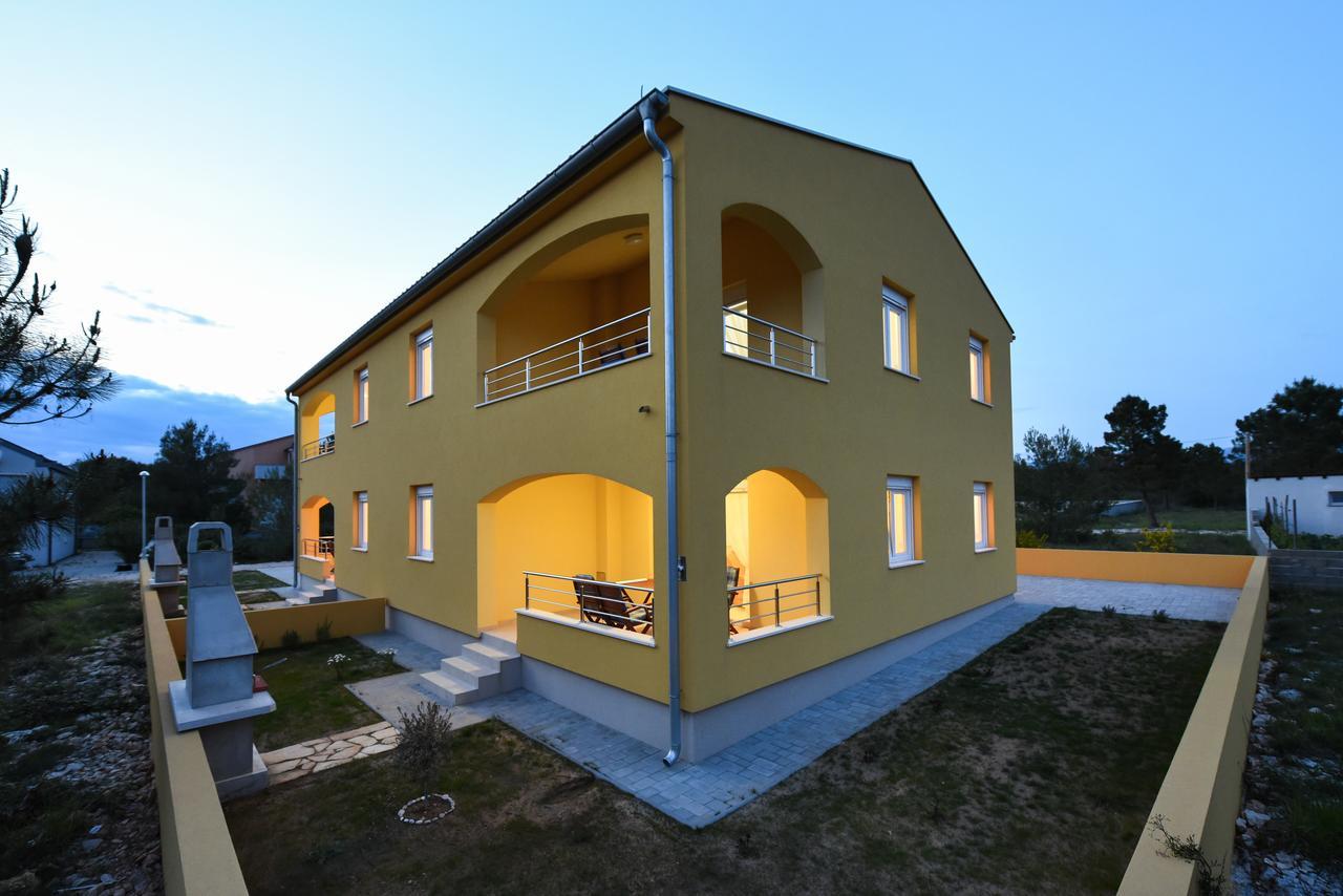 Apartments Ana فرسي المظهر الخارجي الصورة
